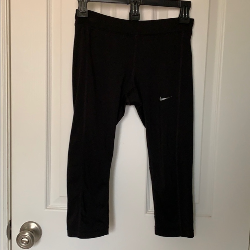 Nike cropped leggings